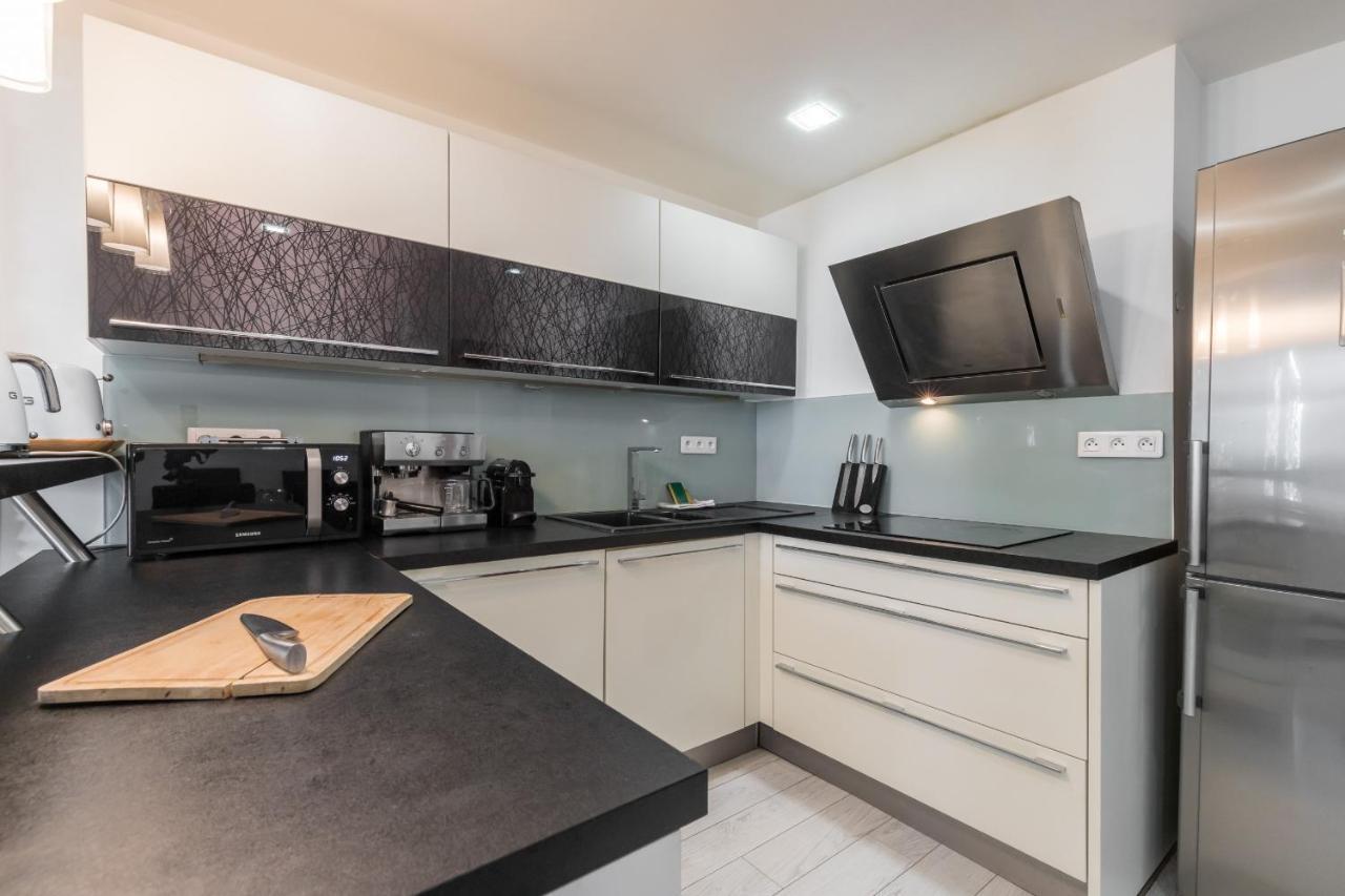 Amazing 3 Bdrs And Garden Place Du Pin Parking ! Nice Exterior photo