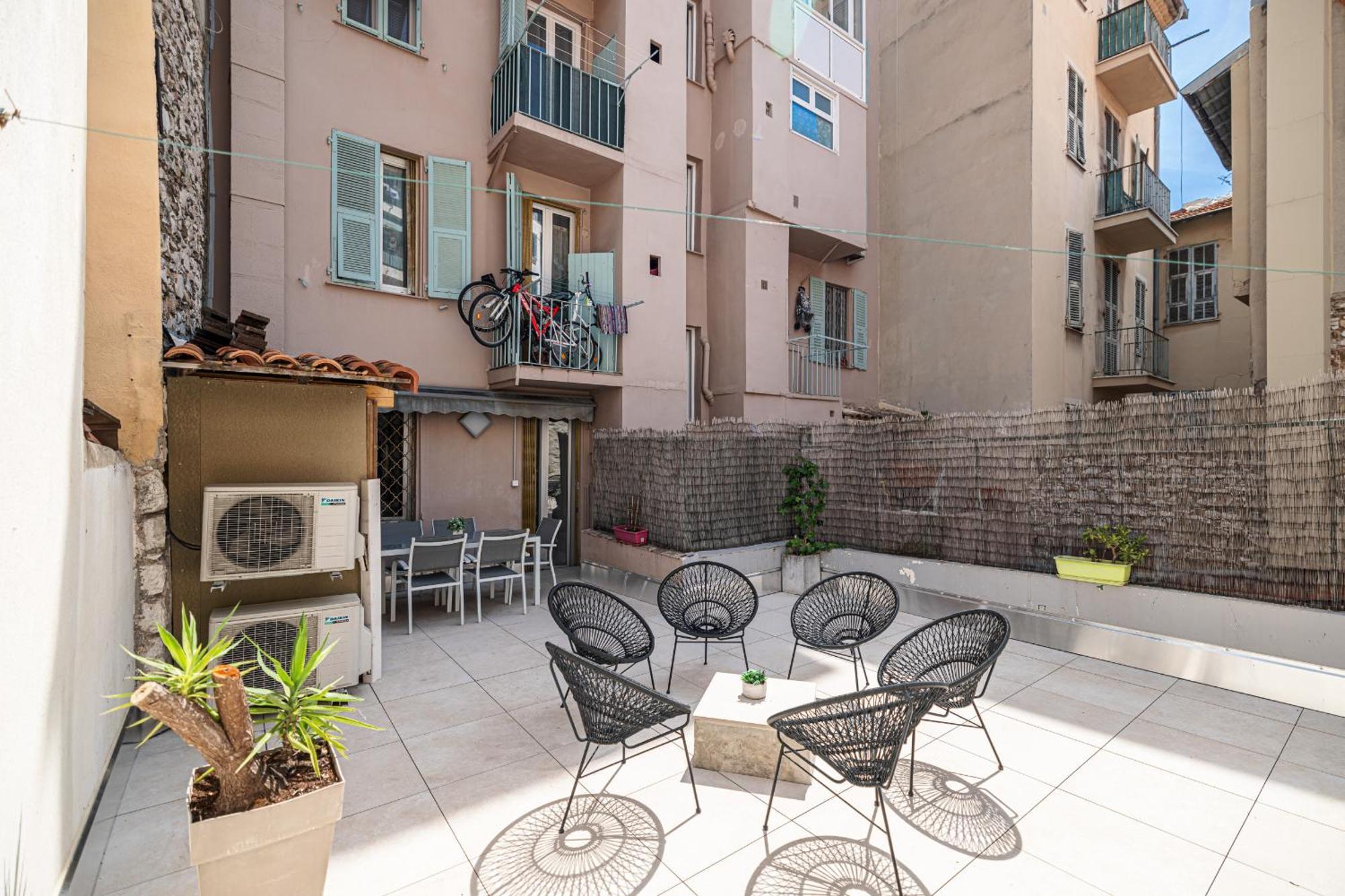 Amazing 3 Bdrs And Garden Place Du Pin Parking ! Nice Exterior photo
