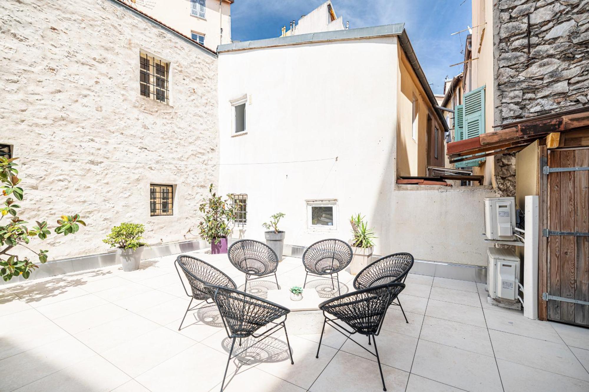 Amazing 3 Bdrs And Garden Place Du Pin Parking ! Nice Exterior photo