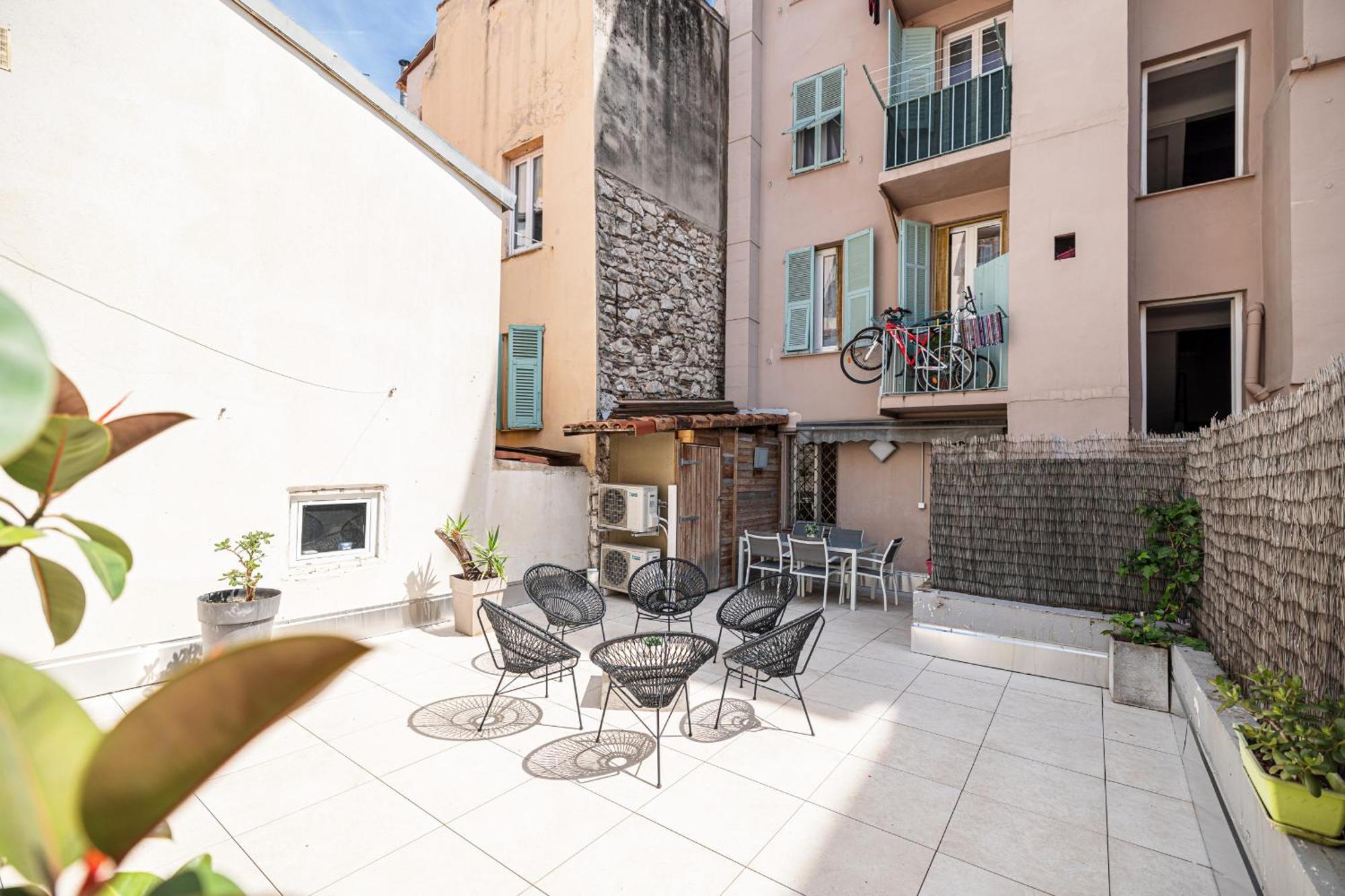 Amazing 3 Bdrs And Garden Place Du Pin Parking ! Nice Exterior photo